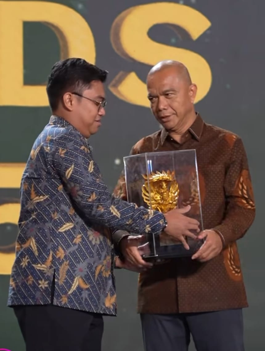 Peduli Lingkungan, Jamintel Reda Manthovani Raih Adhyaksa Awards 2025