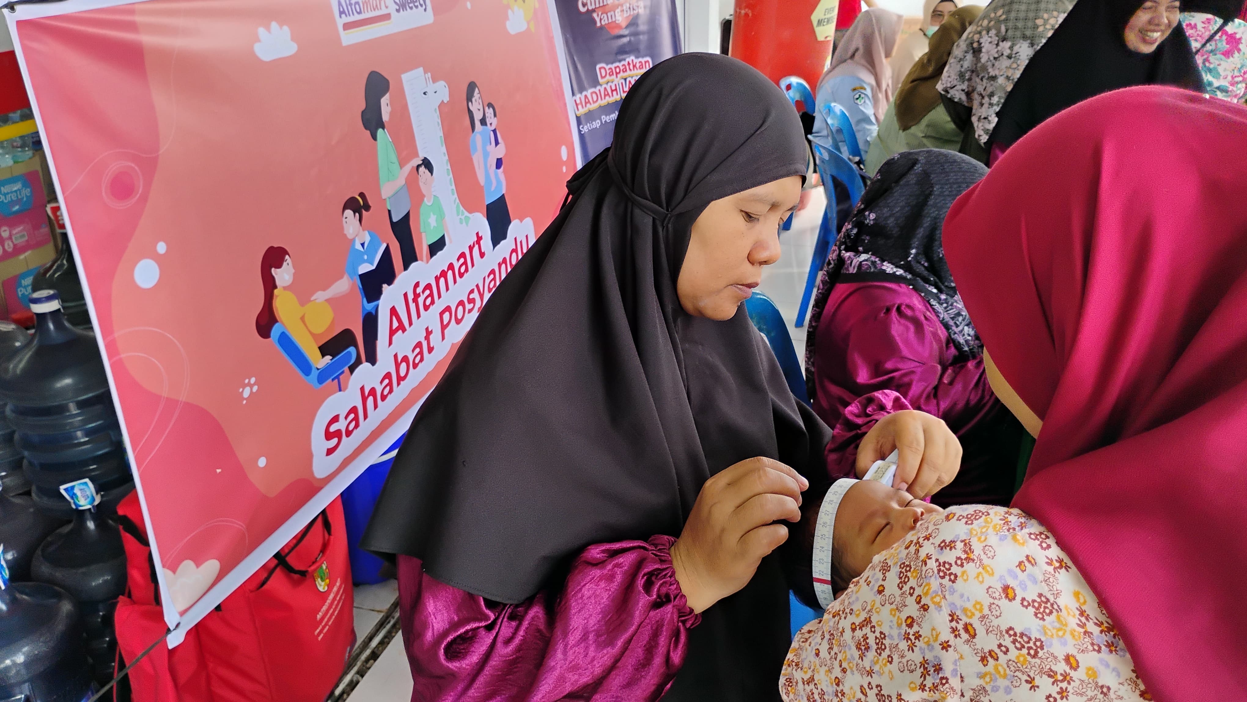 Alfamart Sahabat Posyandu Bersama Sweety Hadir Kembali Menjangkau Ratusan Balita Pekanbaru