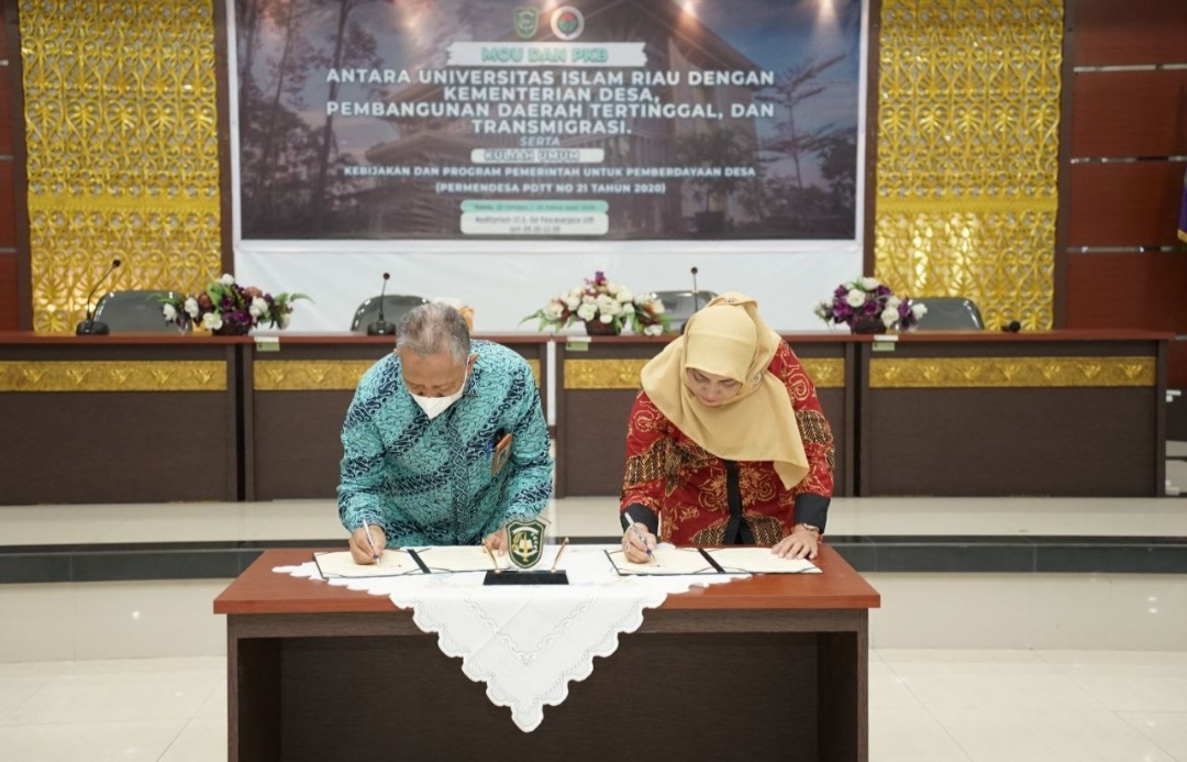Teken MoU dan PKB, UIR dan Kemendes PDTT Sinergisitas Membangun Desa di Riau