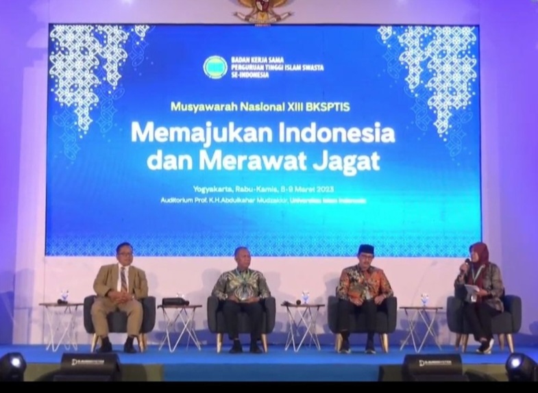 Rektor UIR Narasumber Munas BKSPTIS XIII di UII Yogyakarta