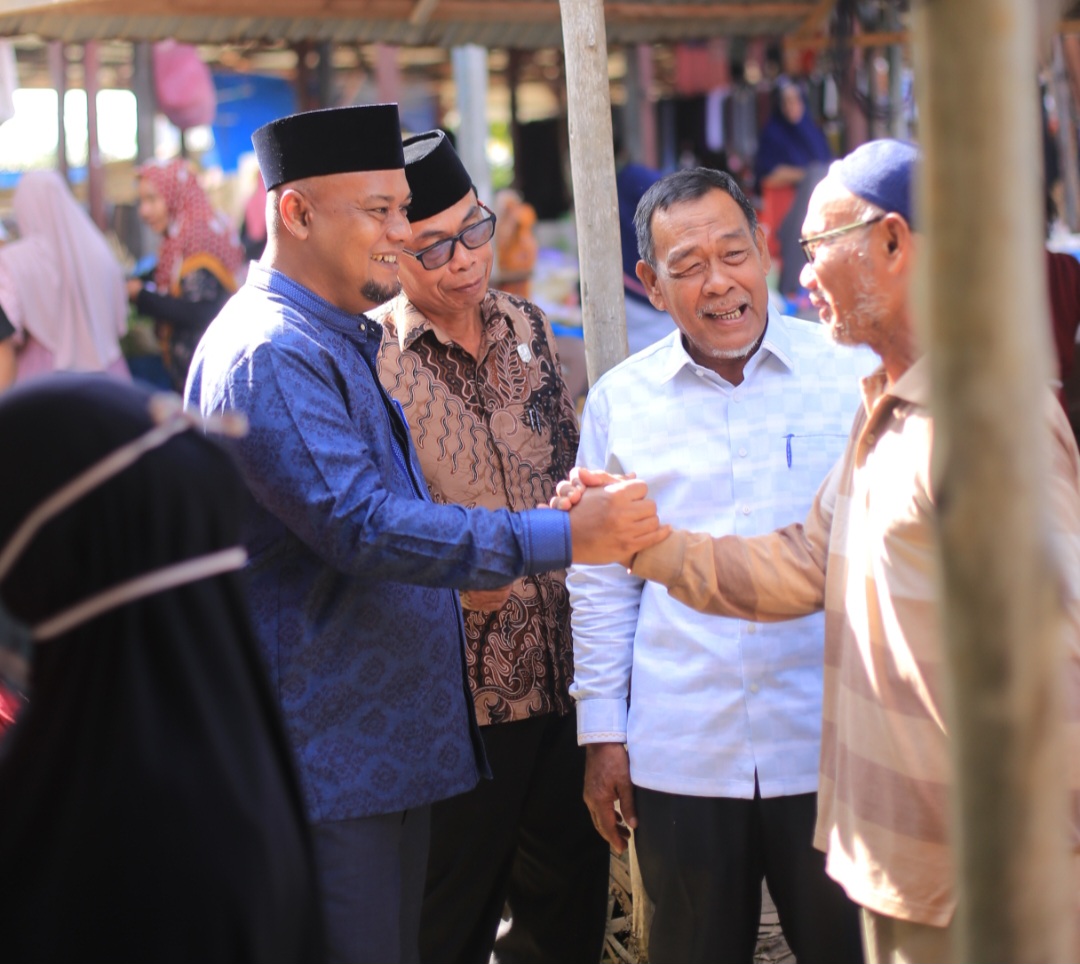 Serap Aspirasi Pedagang, Cawabup Syamsurizal Blusukan ke Pasar Kampung Buantan Baru