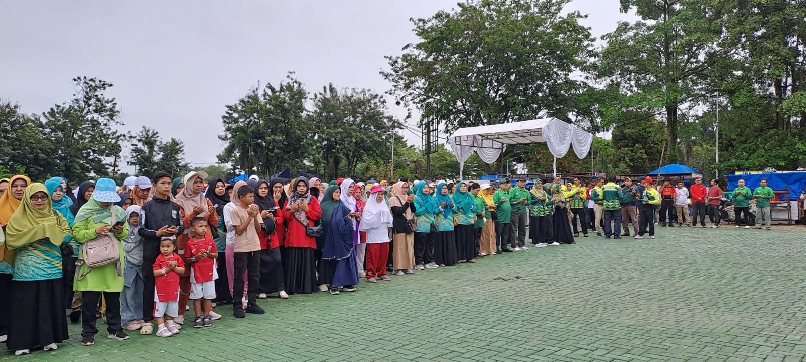 Semangat Toleransi Menguat, Kemenag Riau Gelar Doa Bersama Lintas Agama di Taluk Kuantan