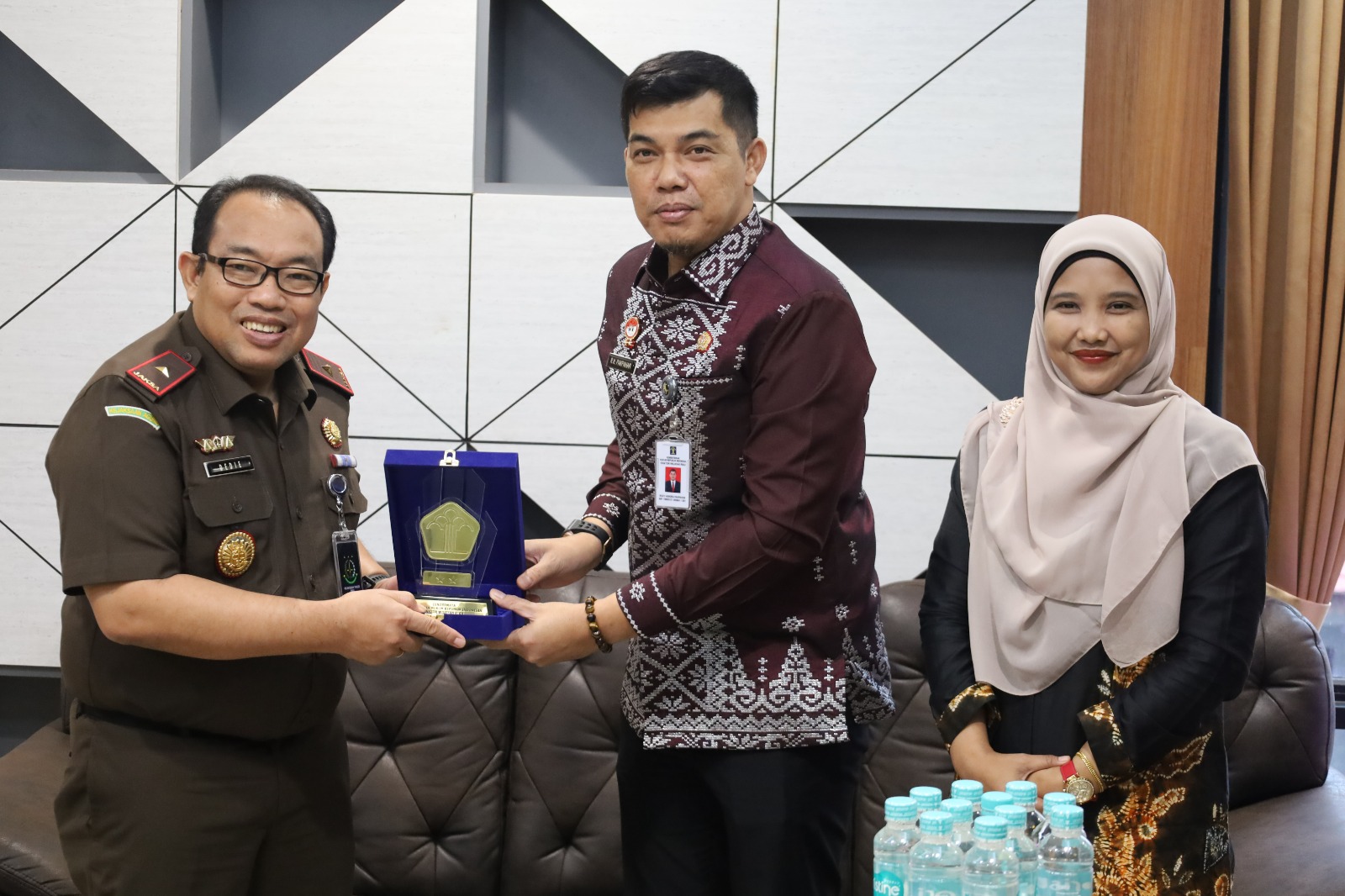 Siapkan MoU Pos Bantuan Hukum, Kakanwil Kemenkum Kunjungi Kejati Riau