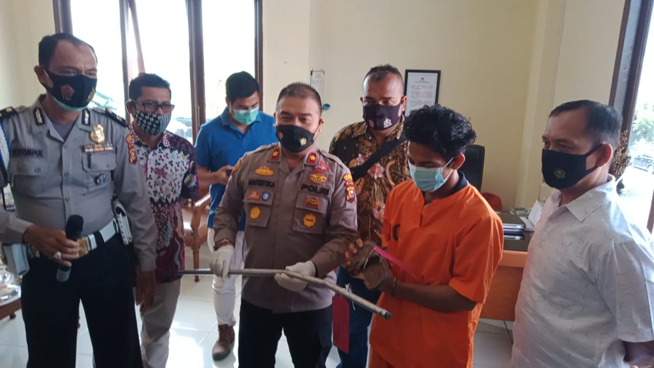 Aniaya Istri Depan Adik Ipar, Eki Diamankan Tim Opsnal Unit Reskrim Polsek Rumpes