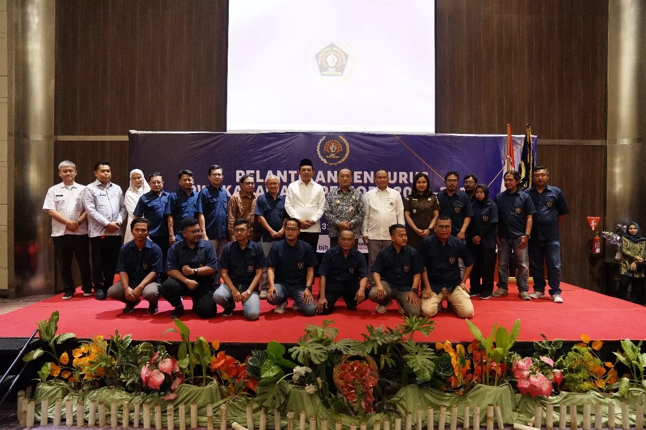 Lantik PWI Karawang, Wina Armada: Kedepankan Kode Etik Jurnalistik