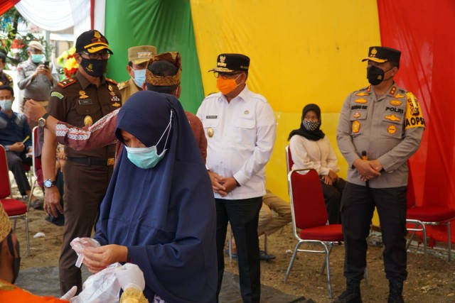 Hari H Pencoblosan, Kapolda Riau Tinjau TPS di Rohul dan Dumai