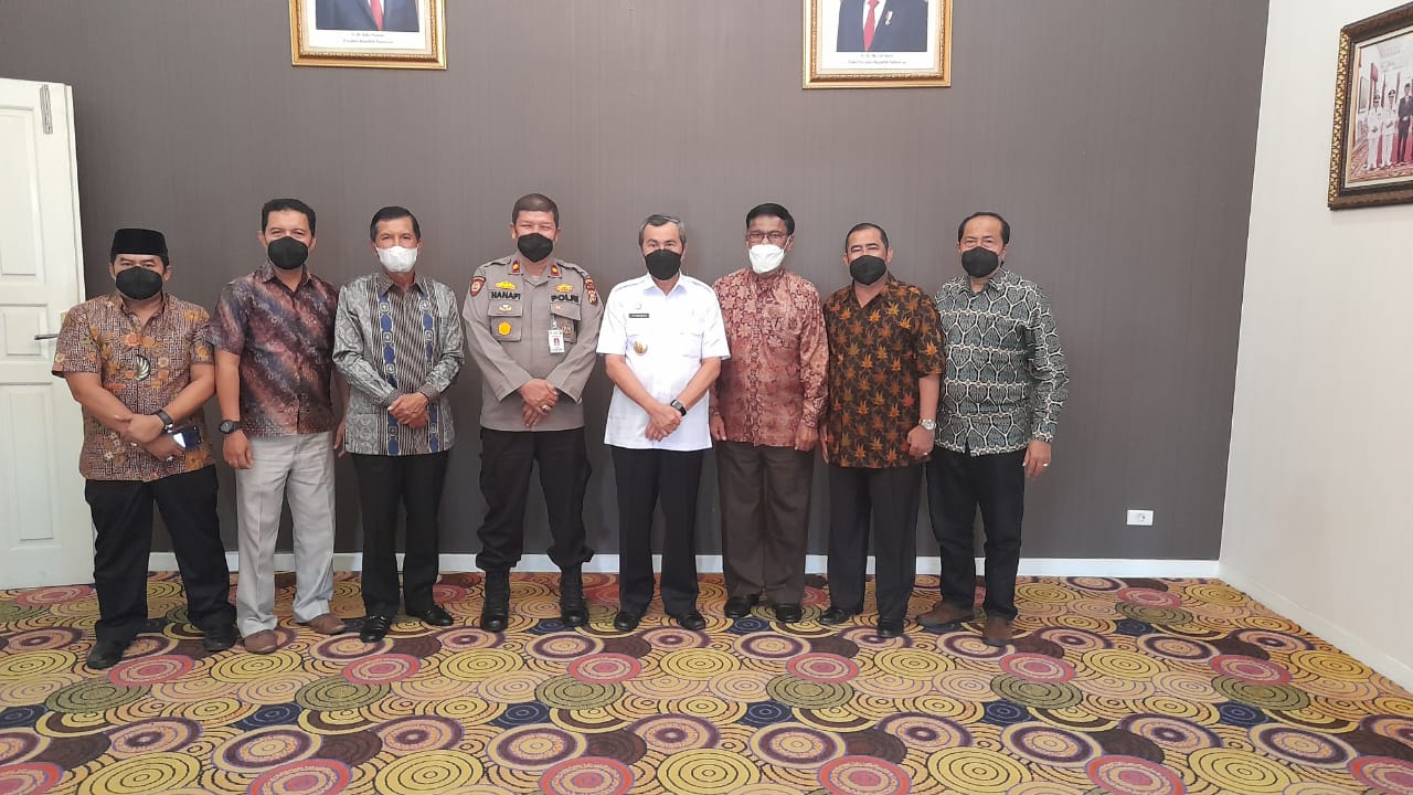 Petinggi IKLA Riau Silaturahmi ke Gubri, Hanafi: Kami Minta Pak Gubernur sebagai Pelindung