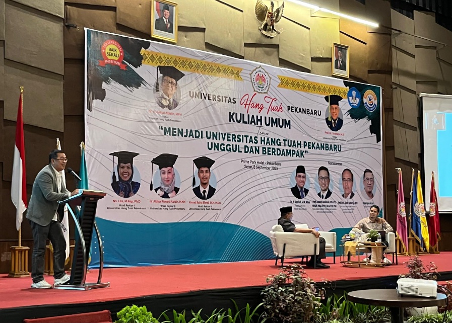 Kuliah Umum Universitas Hang Tuah Pekanbaru, Raja Isyam: Jurnalis Harus Adaptif Terhadap Perubahan