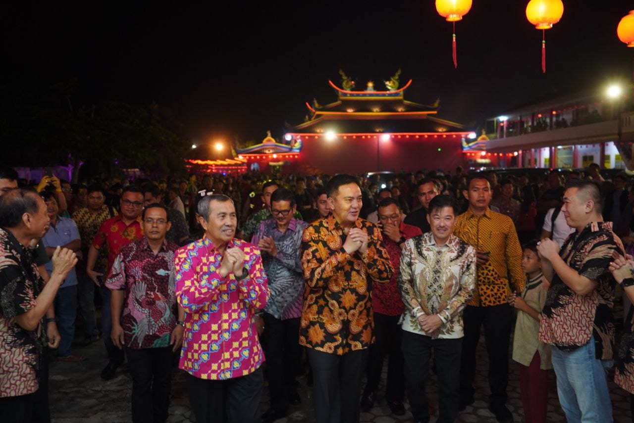 Hadiri Perayaan Imlek di Dumai, Gubri: Indeks Kerukunan Beragama di Riau Sangat Tinggi