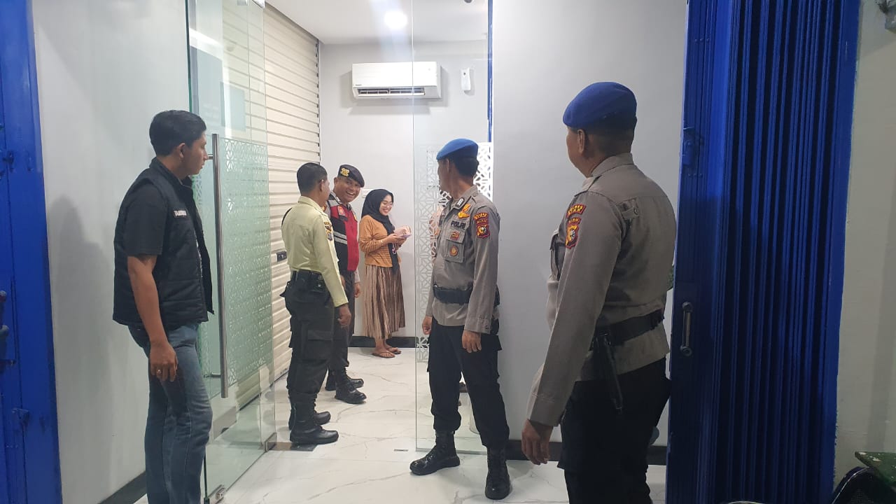 Jaga Stabilitas Kamtibmas, 30 Personil Gabungan Patroli Blue Light dan Patroli C3 di Wilkum Polres Siak