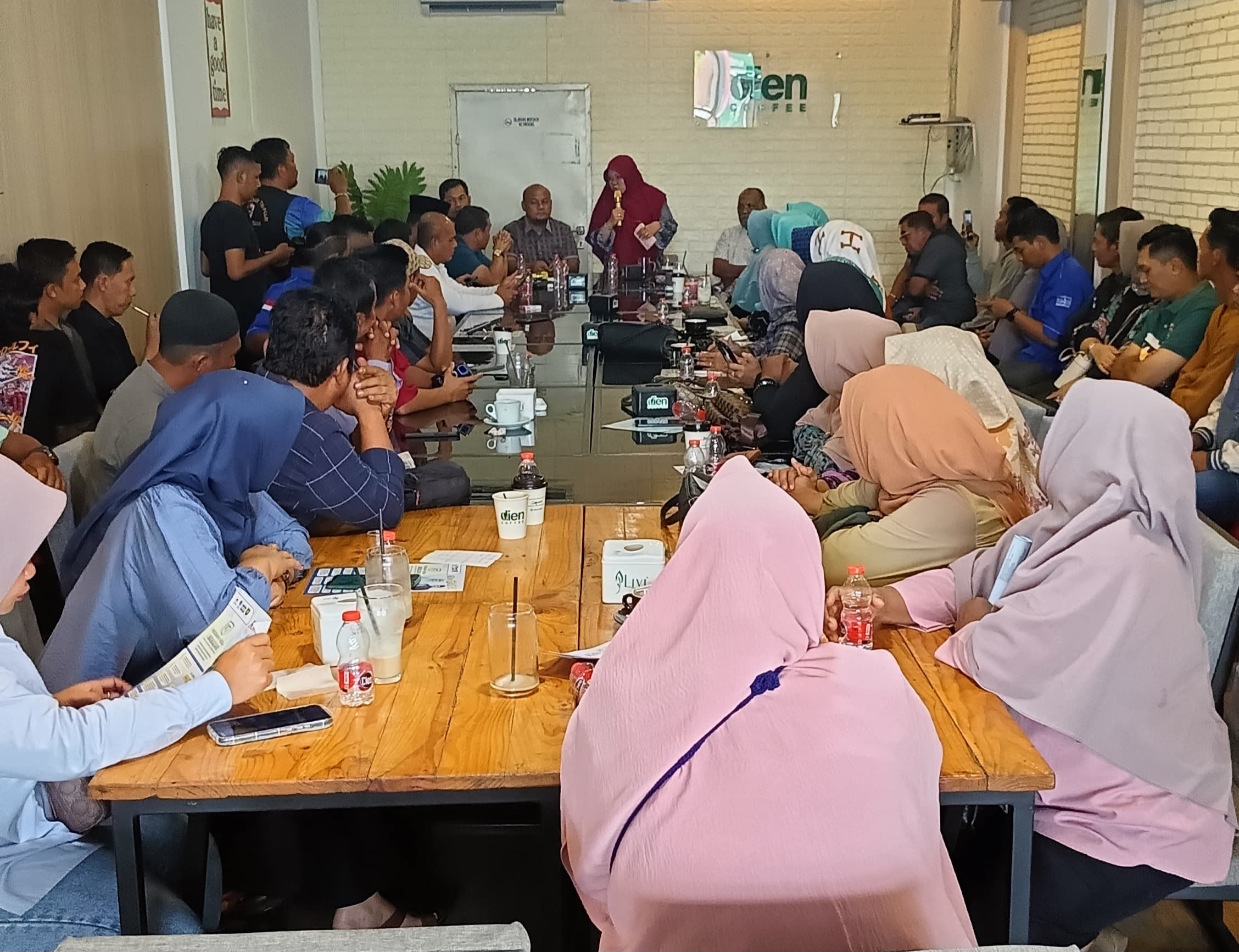 Solidkan Tim Koalisi dan Relawan di Tualang, Afni: Insya Allah Perjuangan Ini Tidak Sia-Sia