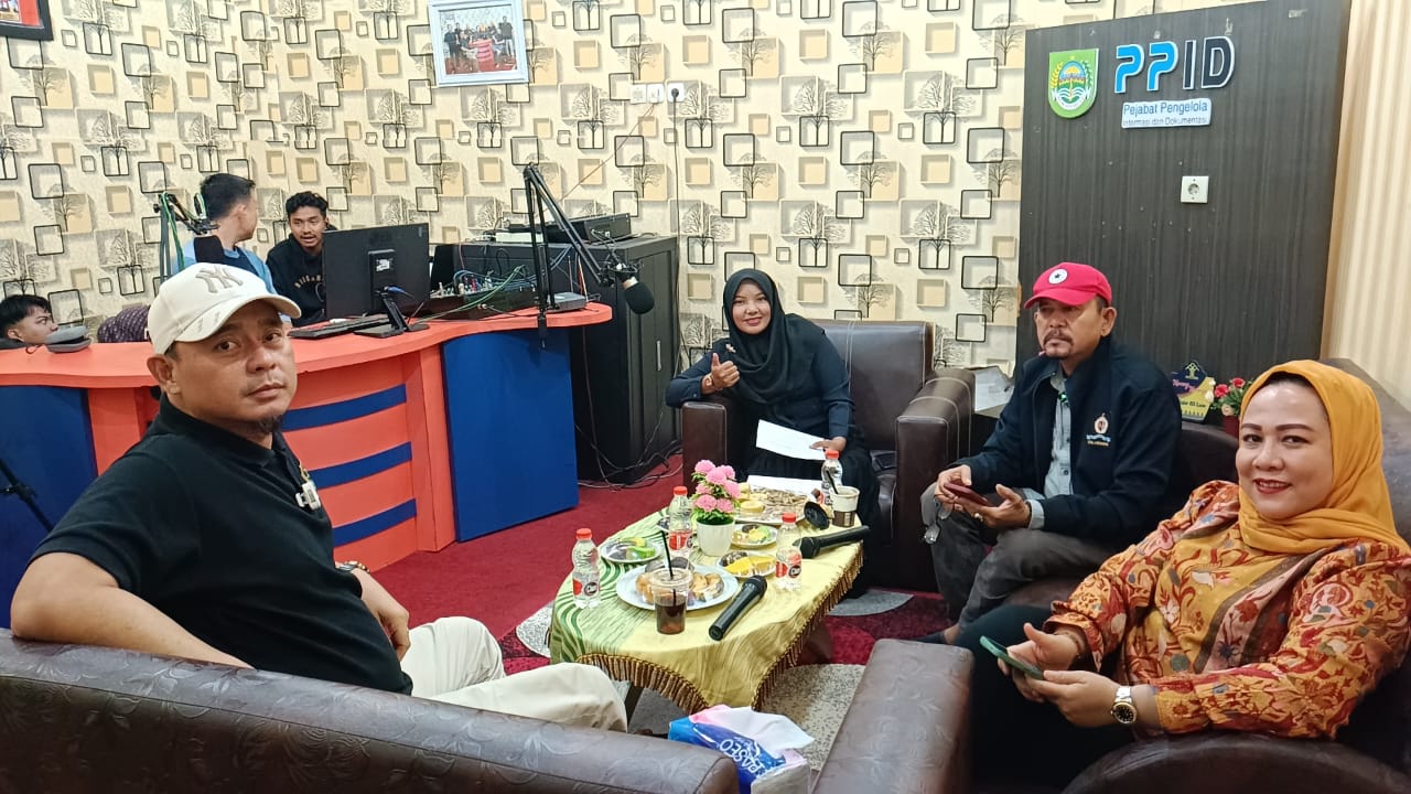 KI Riau Dialog Keterbukaan Informasi Bersama Radio Swara Lima Luhak dan Rohul Televisi