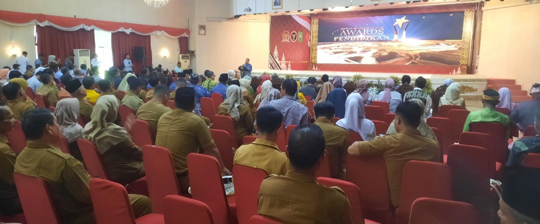 Anugerah Pendidikan Riau 2025 Sukses Digelar, Karmila Sari: Jadi Semangat Untuk Terus Memacu Prestasi
