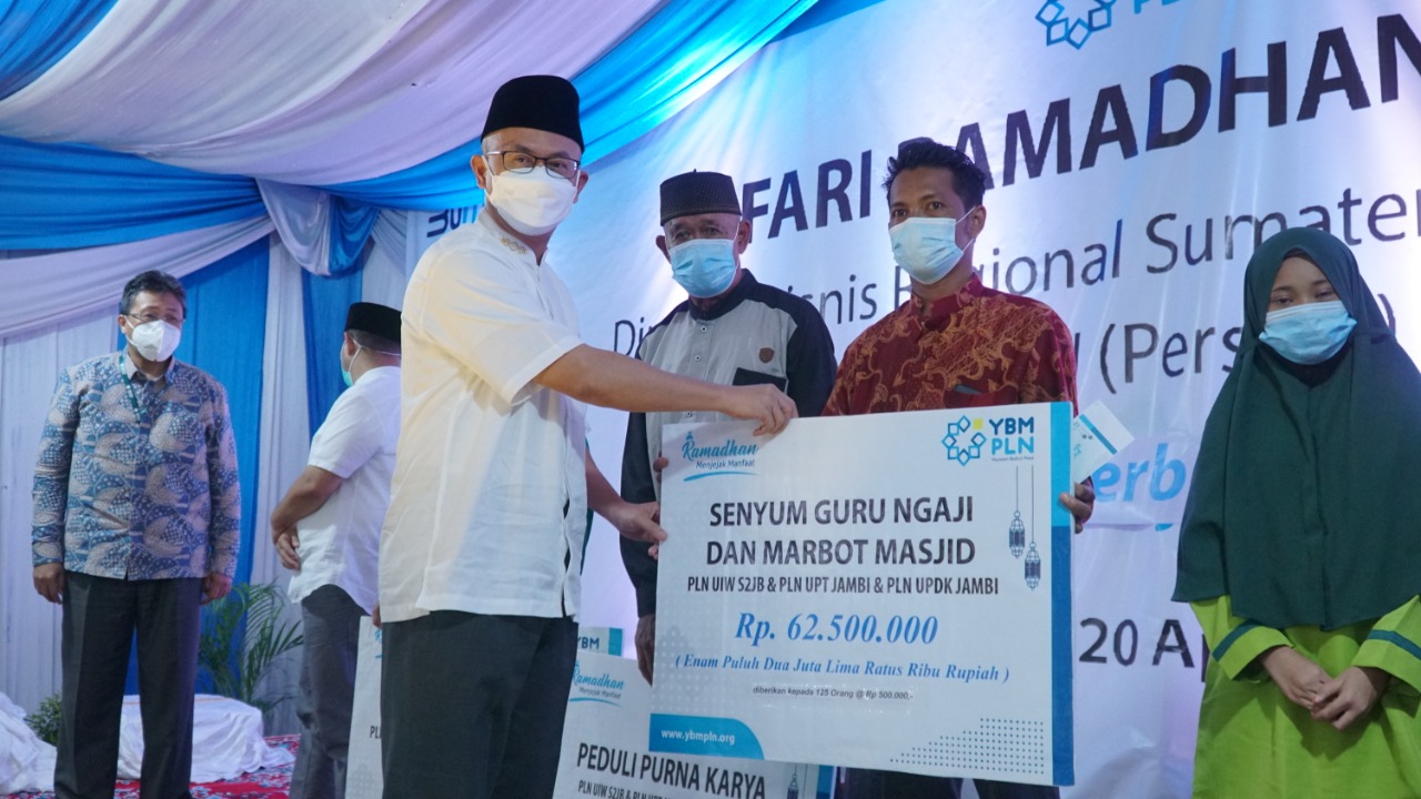 Berbagi Berkah Ramadhan, PLN Salurkan Rp1,15 Miliar ke Mustahik dan Guru Mengaji