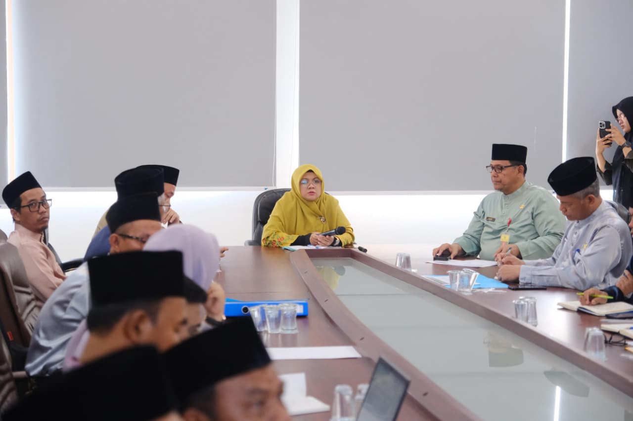 Rapat Bersama BKD, Bupati Siak Afni Dorong Optimalisasi Peningkatan PAD