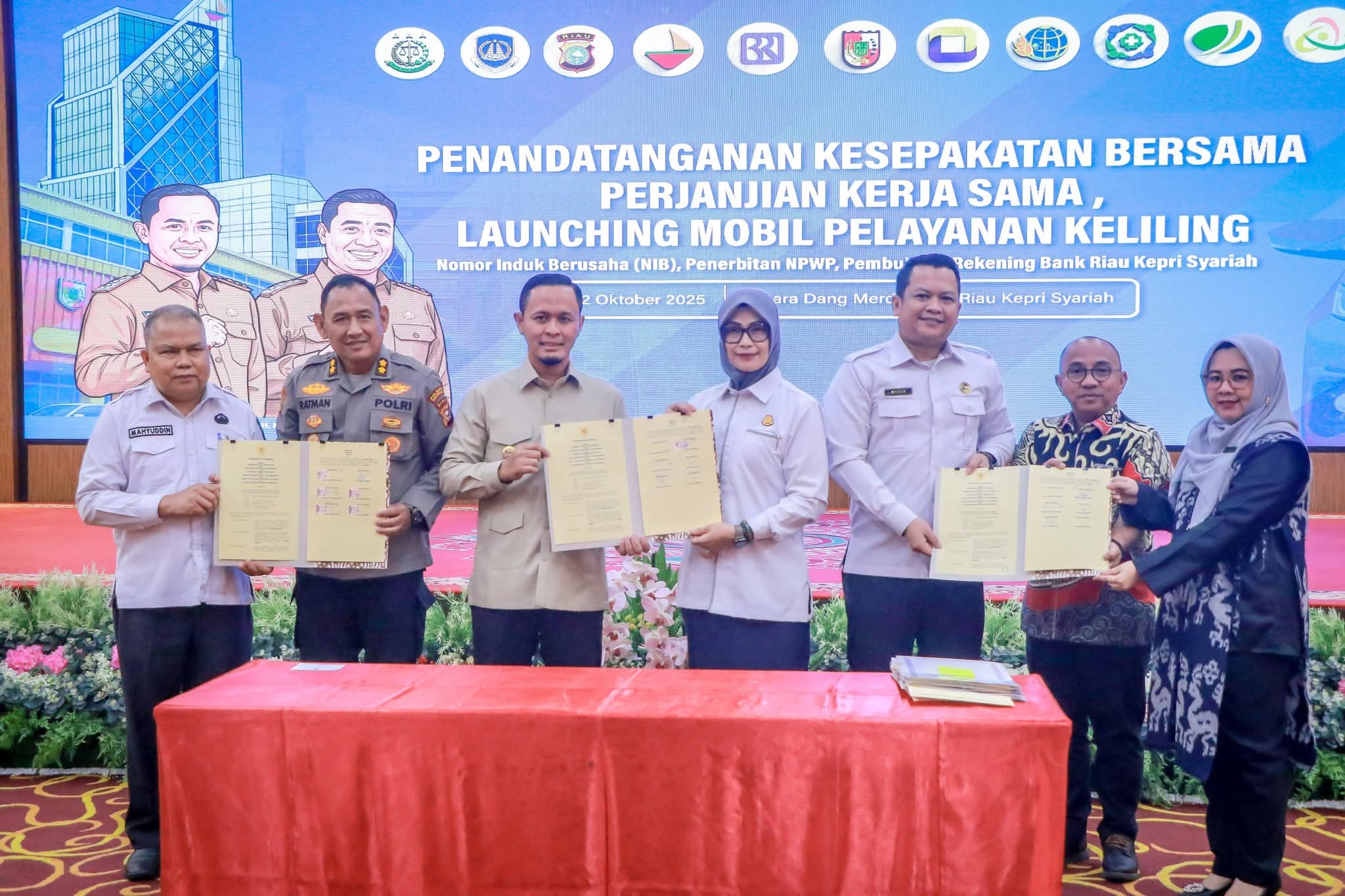 Gandeng BRK Syariah, Pemko Pekanbaru Launching Mobil Layanan NIB dan NPWP Keliling