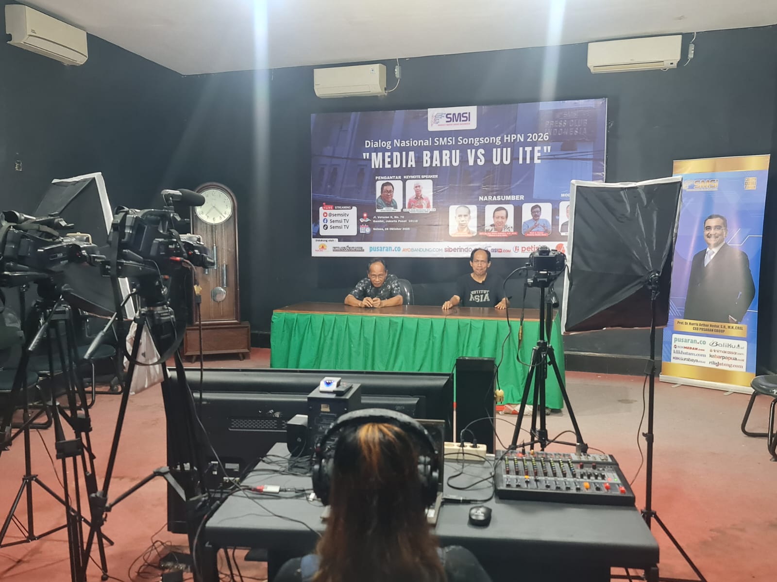 Diskusi Nasional SMSI Gelar akan Kupas Tuntas Media Baru dan UU ITE Diskusi Nasional SMSI Gelar akan Kupas Tuntas Media Baru dan UU ITE