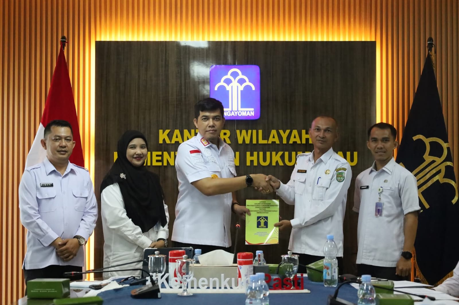 Serahkan Hasil Analisis Perda Lahan Pangan Berkelanjutan, Kanwil Kemenkum Riau Perkuat Komitmen Ketahanan Pangan Daerah