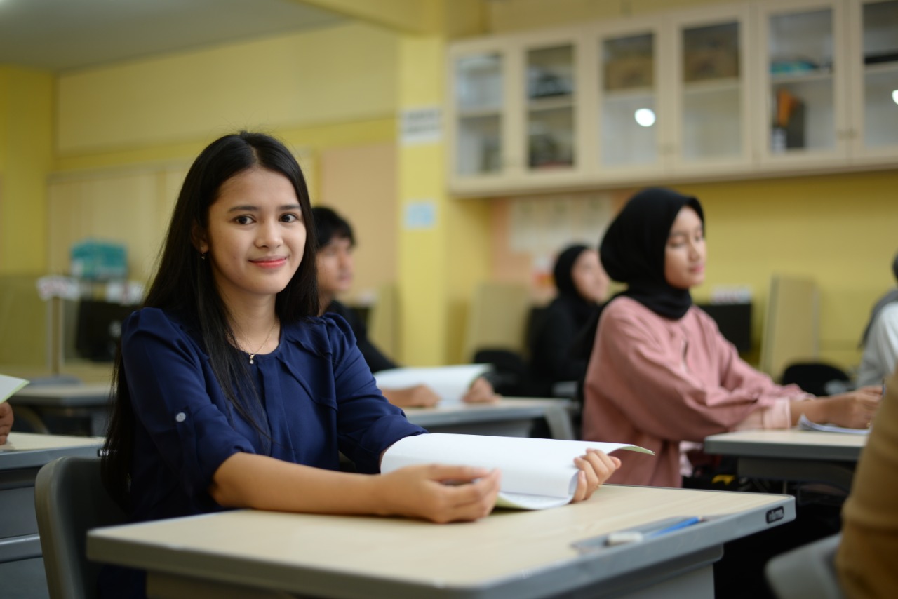 Mahasiswi Fekon Unilak Kuliah Lintas Kampus di PERBANAS Institute Jakarta