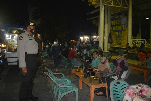 Ciptakan Situasi Aman dan Kondusif, Polresta Pekanbaru Patroli KRYD di Tempat Keramaian