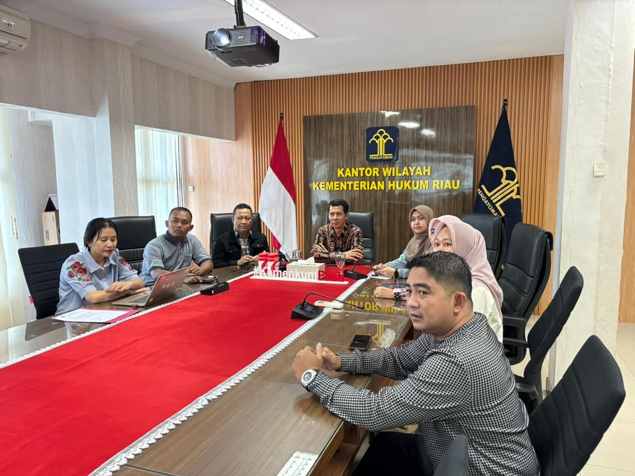 Kanwil Kemenkum Riau Ikuti Sosialisasi Verifikasi Substantif Perubahan Data PT