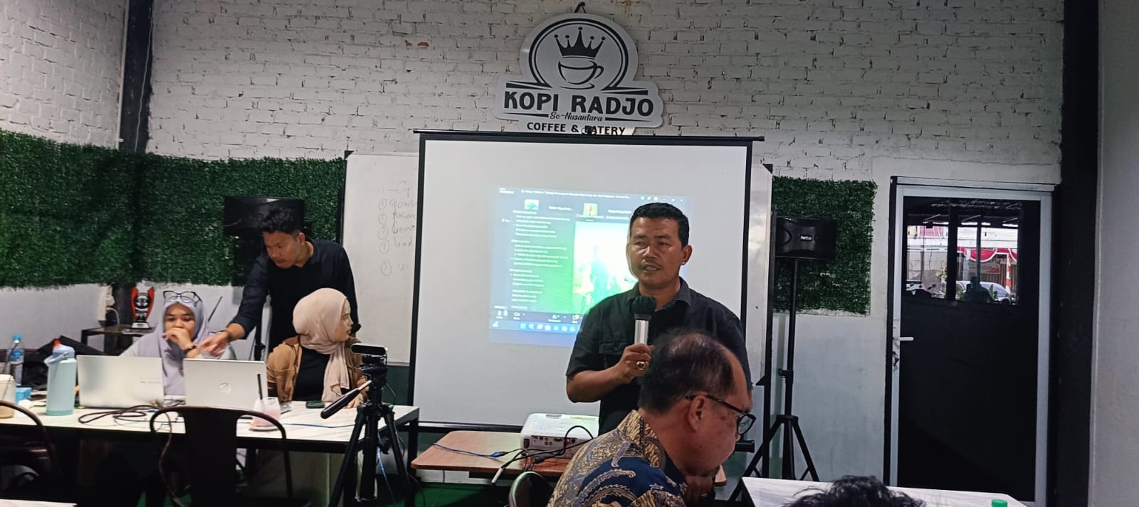 Demi Langit Hijau di Riau, FITRA Riau Desak Evaluasi Mitigasi Karhutla