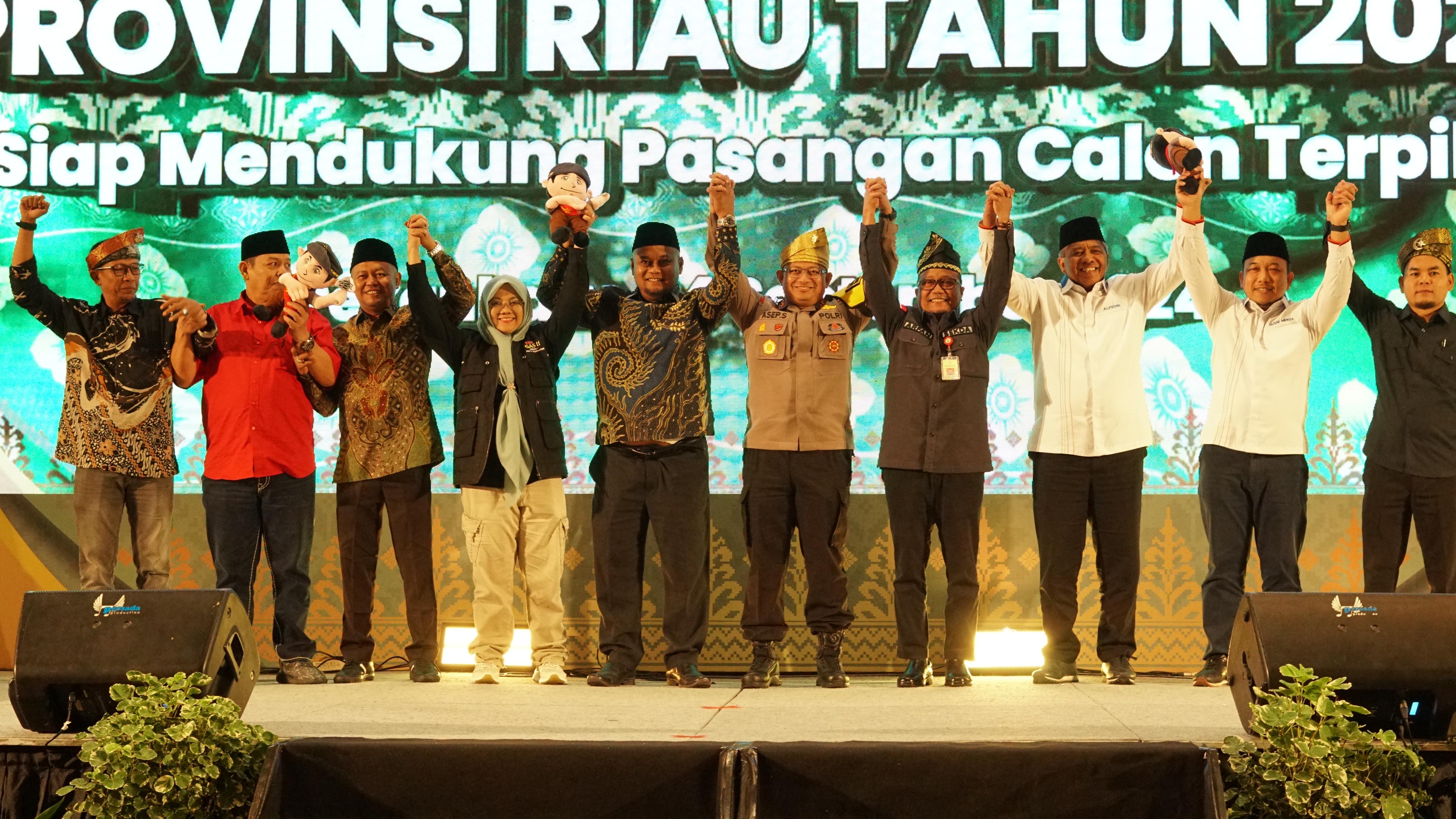 Cabup Siak Dr Afni Z Berkomitmen Jaga Pilkada Tetap Damai