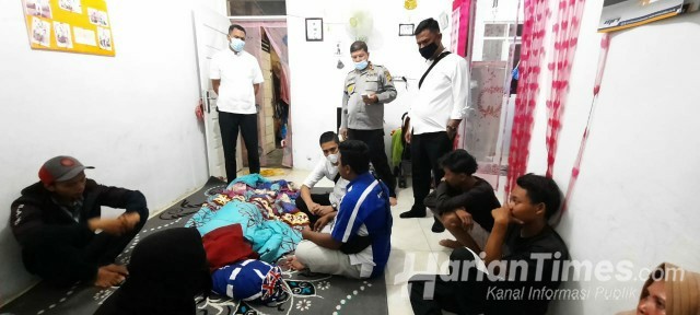 Geger, Ibu Gantung Diri, Dua Anaknya Terbujur Kaku dengan Mulut Mengeluarkan Busa