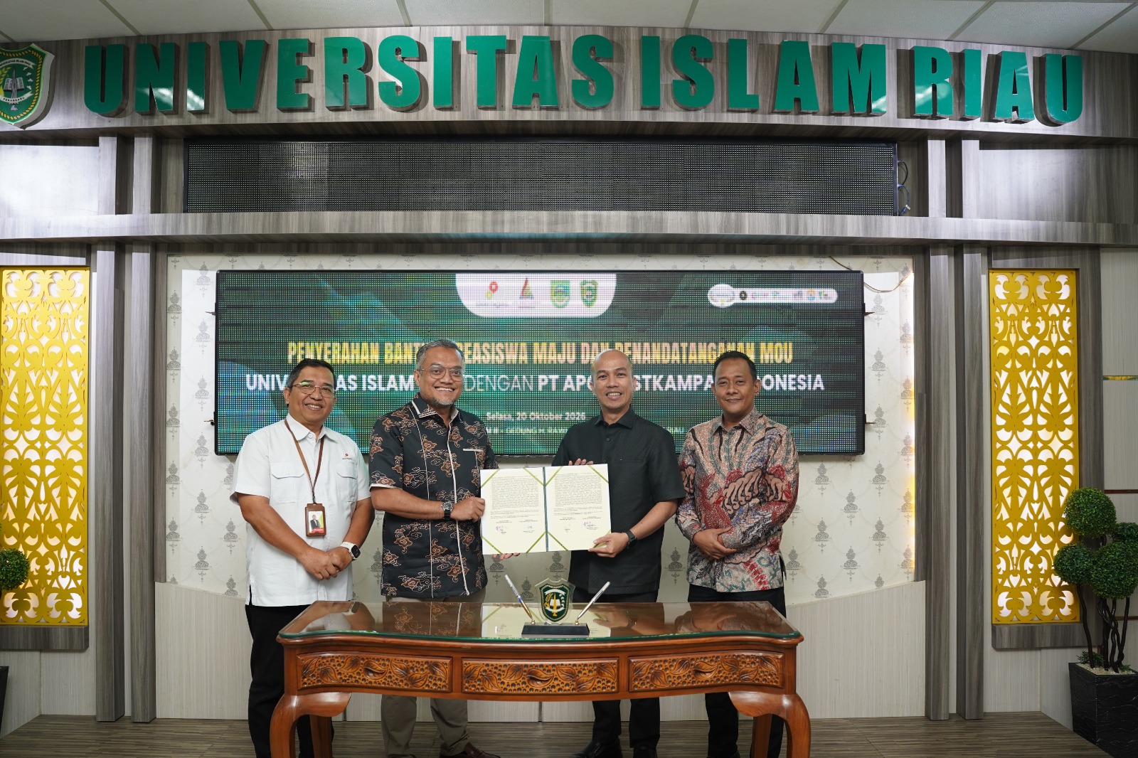 Perkuat Sinergi Kampus dan Industri, UIR dan PT APGWI Teken MoU dan PKS