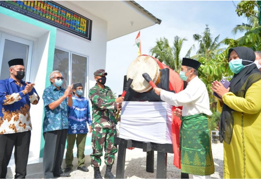 Resmikan Mushola Al-Ikhlas, Gubri: Insya Allah Bermanfaat Bagi Masyarakat
