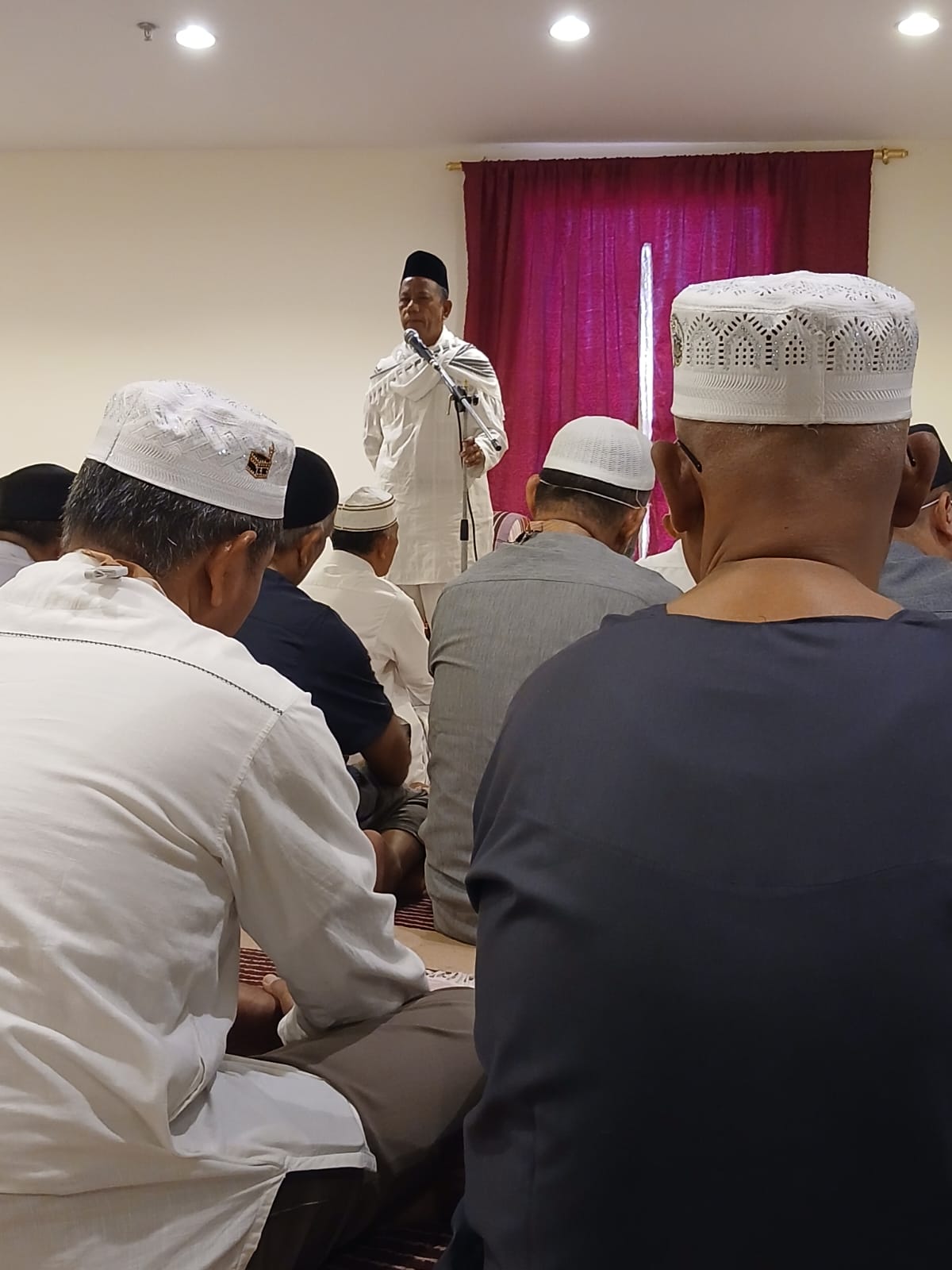 Menjelang Armuzna, Jemaah Haji Sektor 2 Syisyah Giatkan Shalat Berjamaah