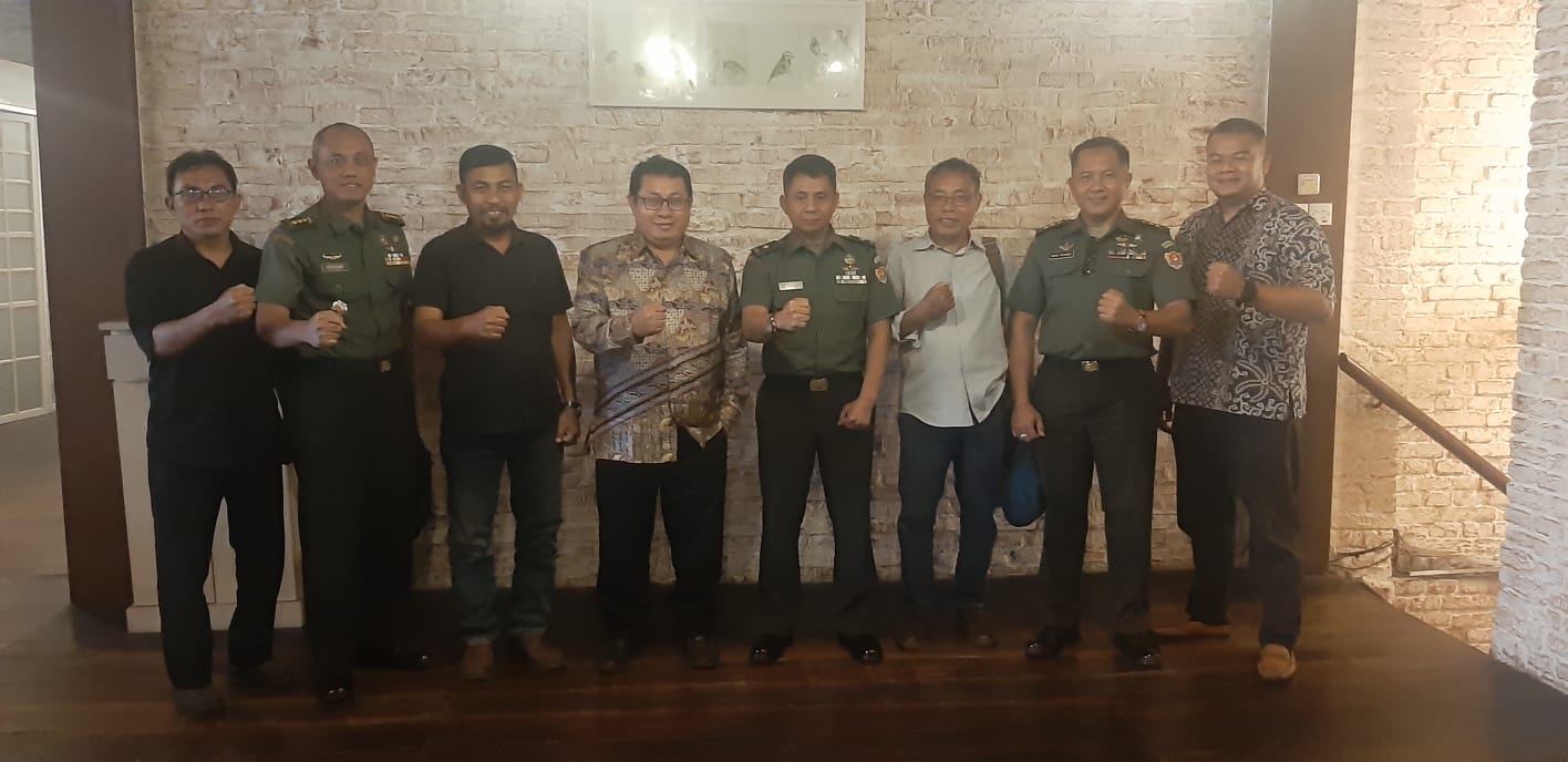 Direktur Pusat Informasi Teritorial TNI AD Kunjungi SMSI