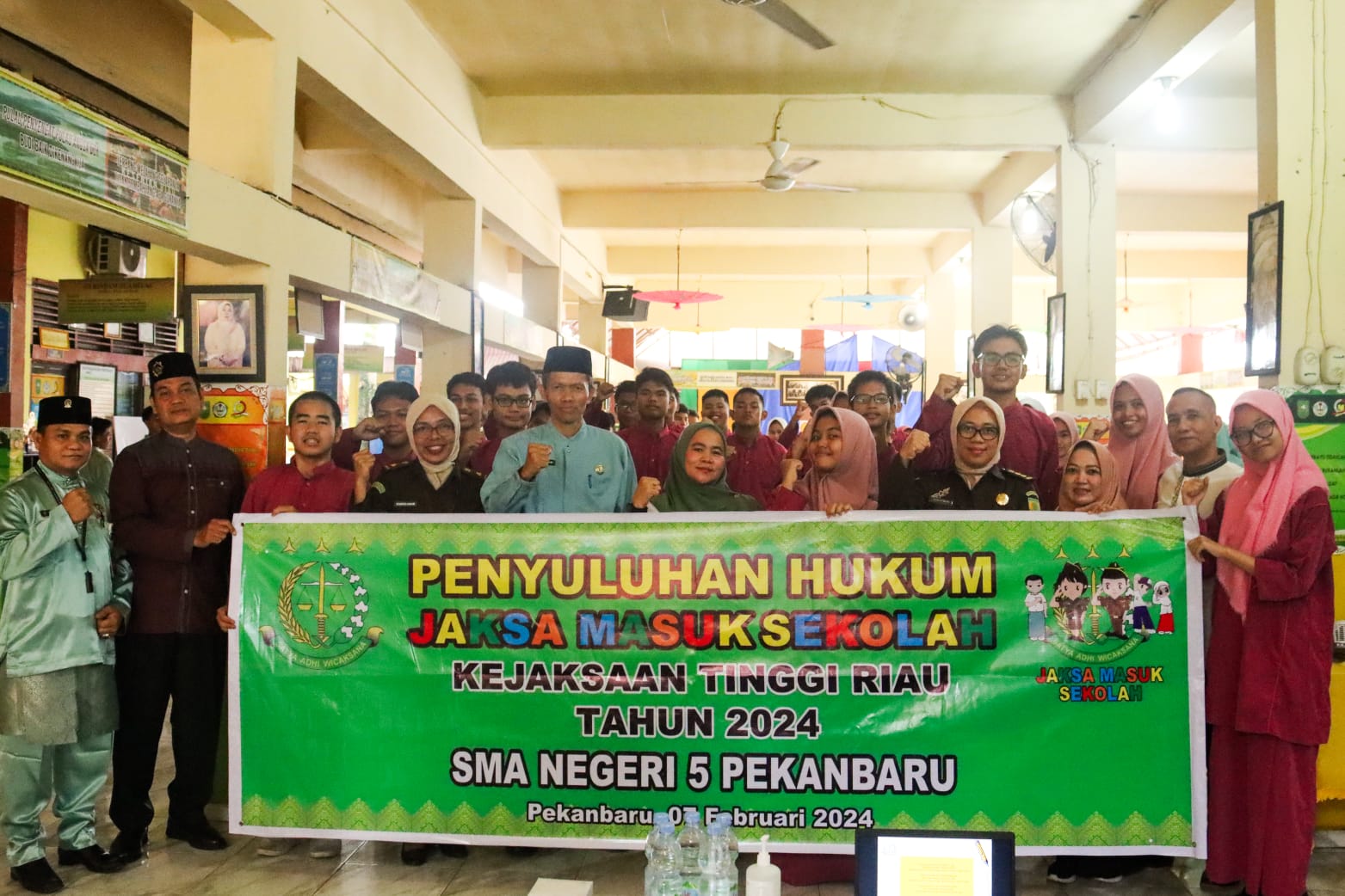 Jaksa Masuk Sekolah, Kejati Riau Berikan Penyuluhan Hukum ke Siswa/i SMA Negeri 5 Pekanbaru