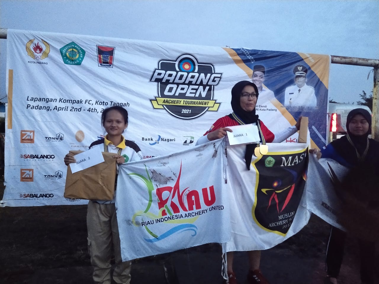 Kejurnas Panahan di Padang, Atlet Unilak Archery Club Raih Medali Perak