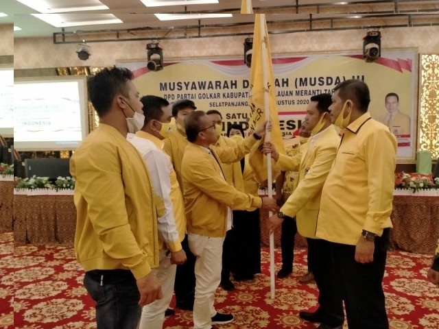 Terpilih Aklamasi, Iskandar Budiman Pimpin DPD Golkar Meranti