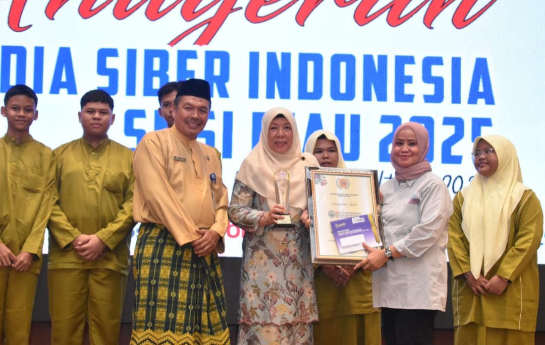 Bangga! MAN 1 Pekanbaru Raih Anugerah Media Sekolah Terbaik se Provinsi Riau