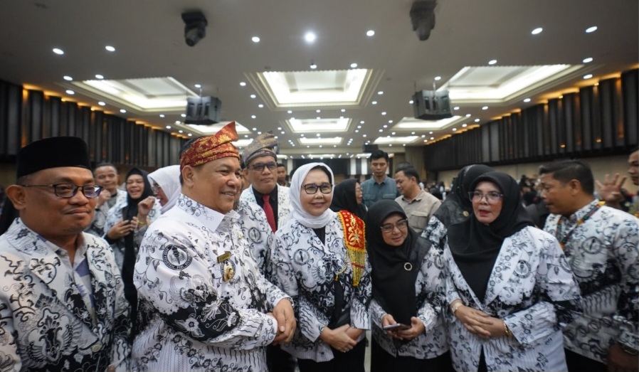 Pj Gubri  Minta PGRI Terus Tingkatkan Mutu Pendidiikan di Riau