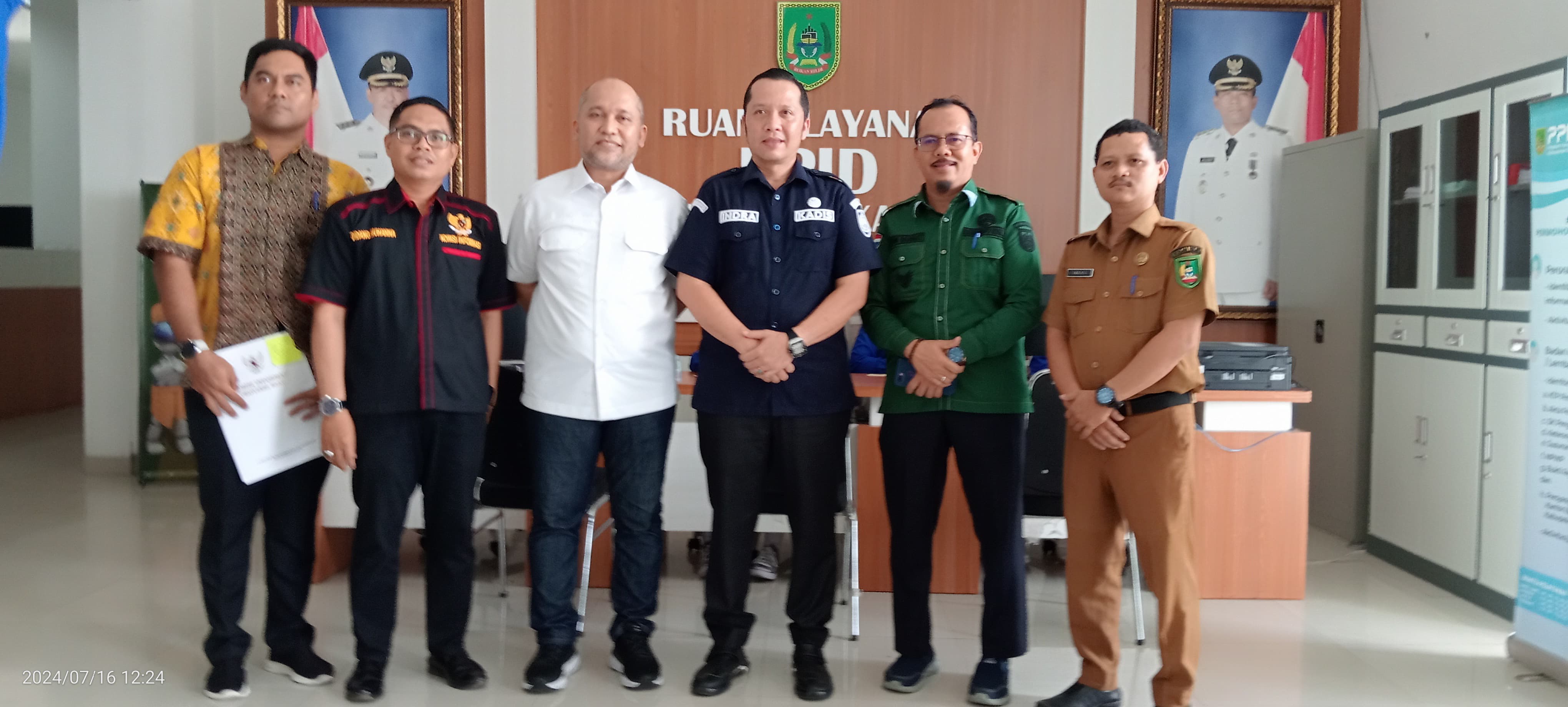 Tim Monev KI Riau Lakukan Visitasi dan Monev ke PPID Diskominfotik Rohil