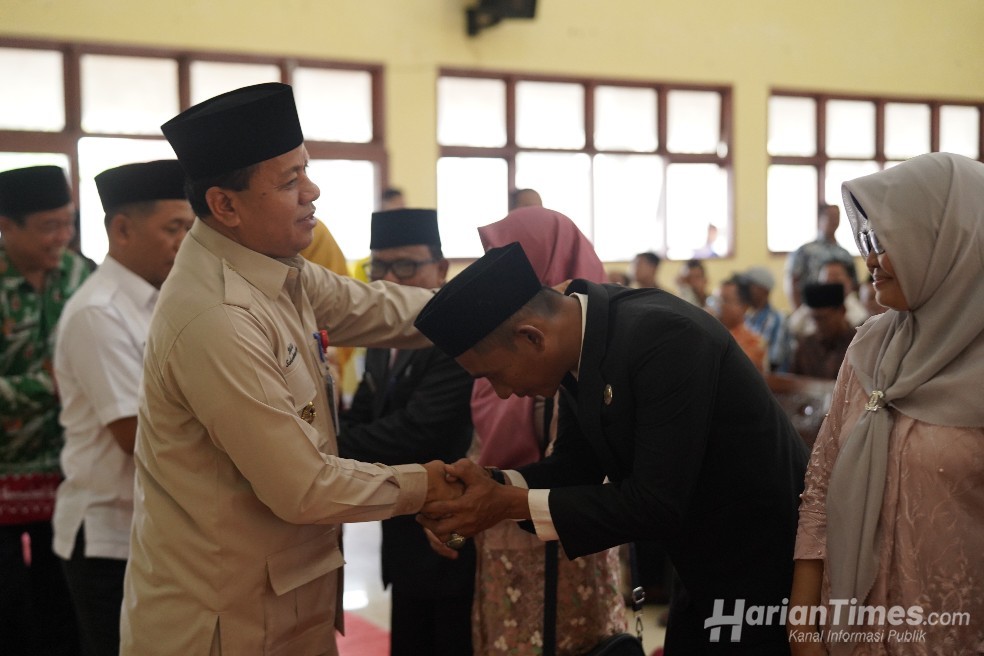 Bupati Suhardiman Amby Kembali Lantik Empat Pejabat Administrator dan Satu Pj Kades