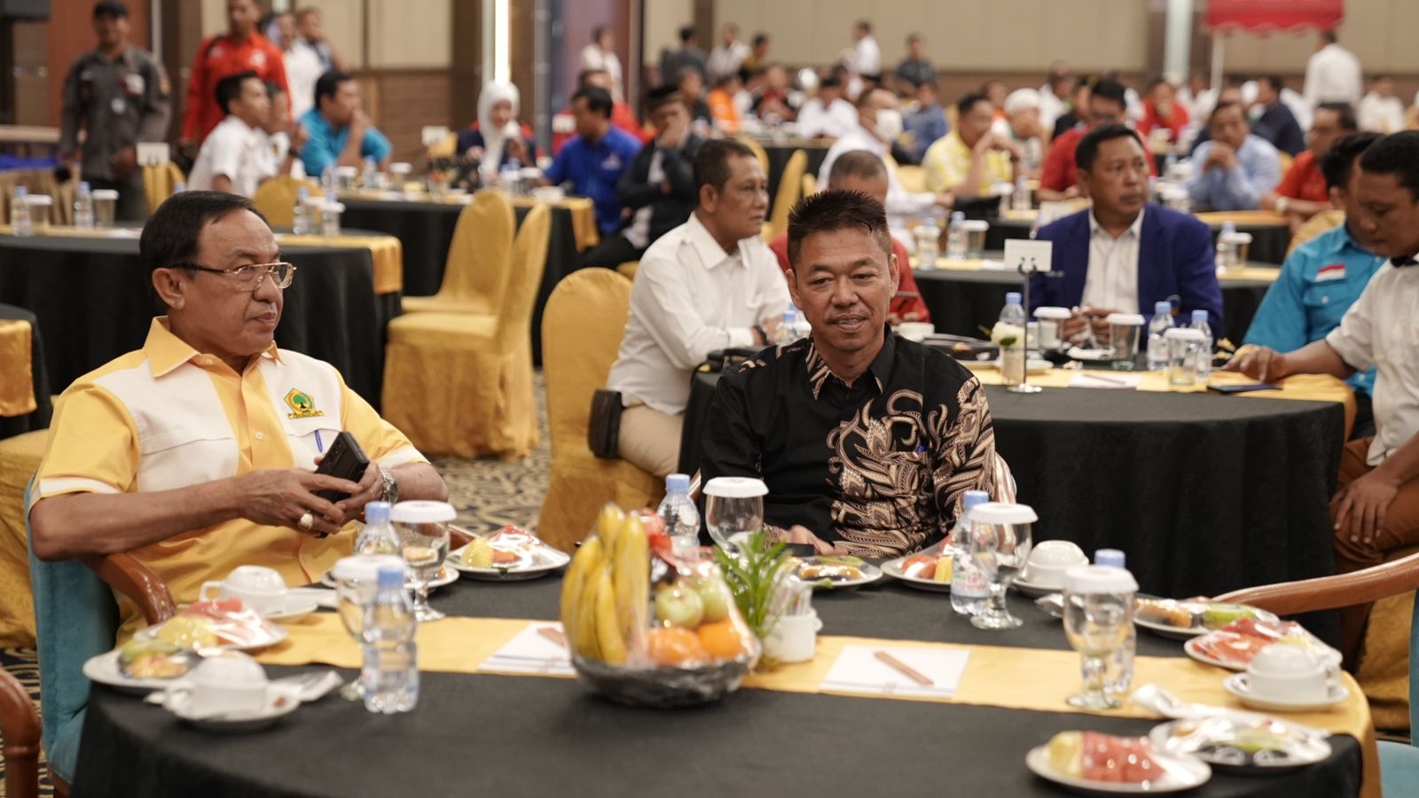Diskusi Panel Pemilu 2024 di Pekanbaru, Bupati Rohil Ajak Masyarakat Tolak Politik Sara dan Hoaks