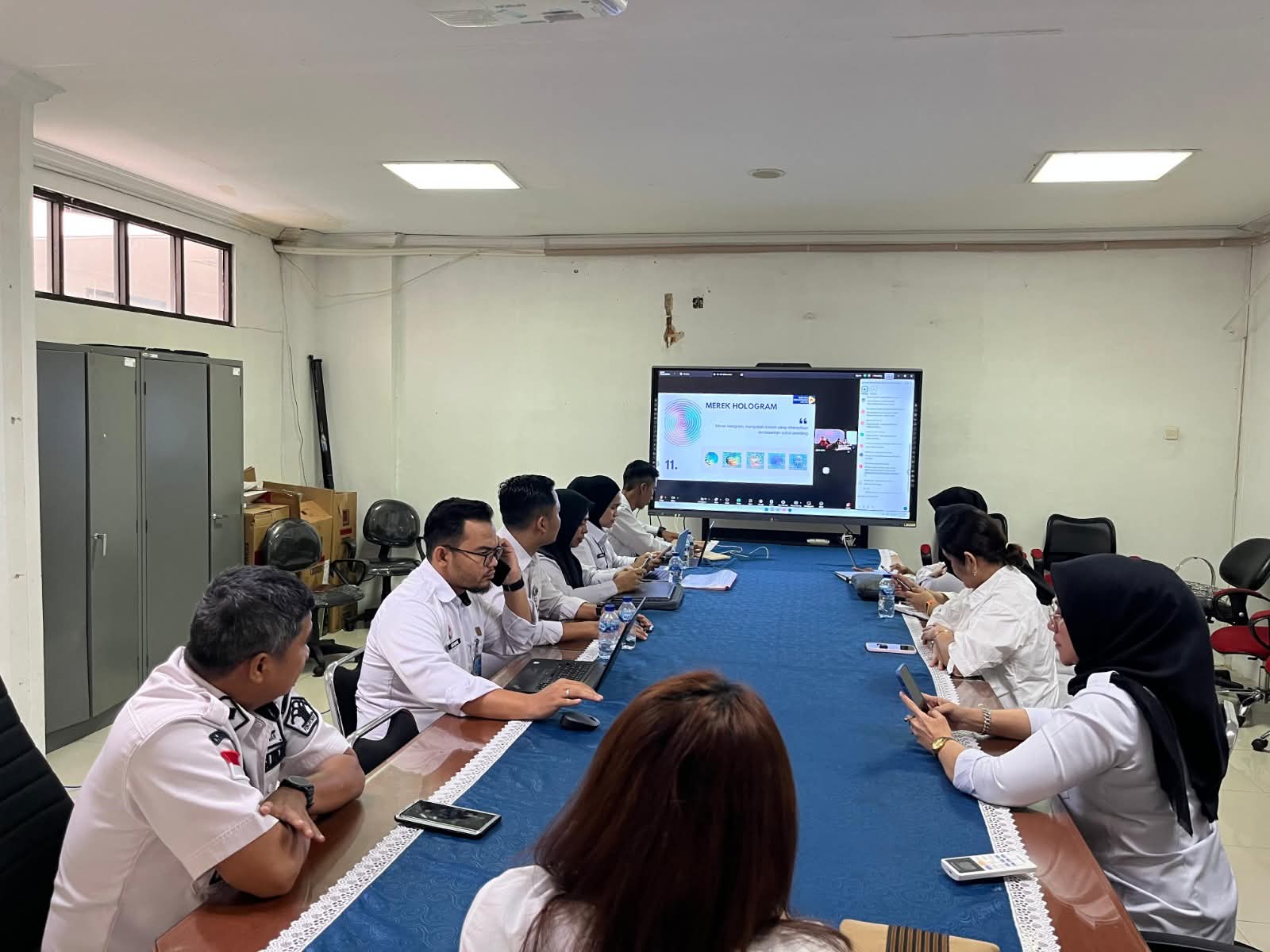 Melalui Seminar Strategis Kekayaan Intelektual, Kanwil Kemenkum Riau Dukung Penguatan Merek UMKM dan Start-Up