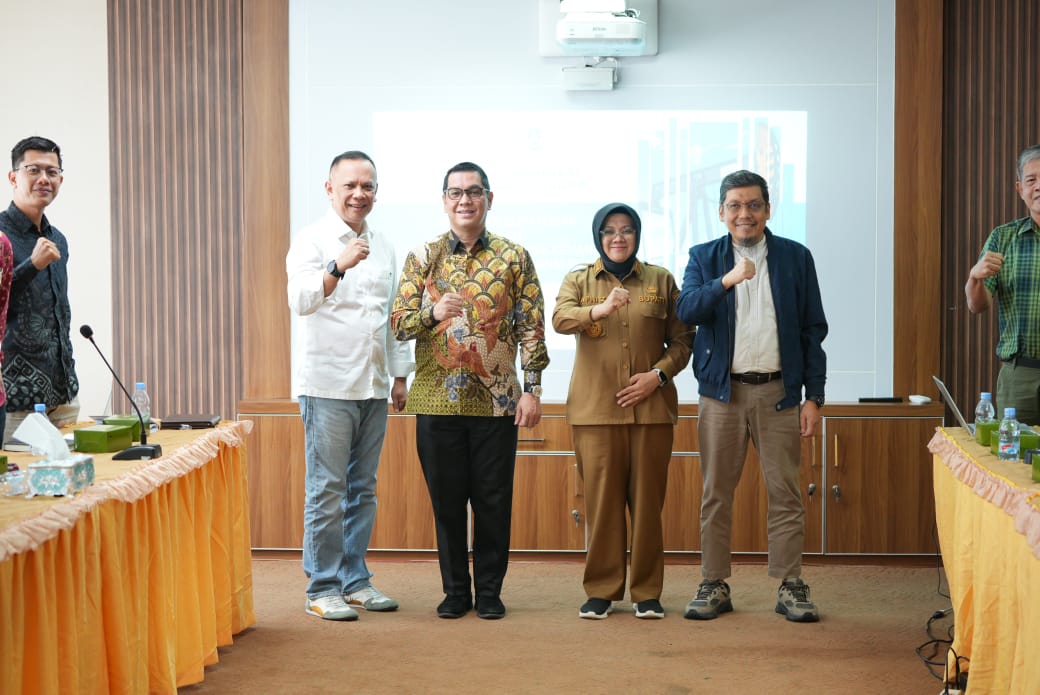 Kolaborasi dengan BPK Riau, Bupati Siak Optimis PT BSP Bangkit Kembali