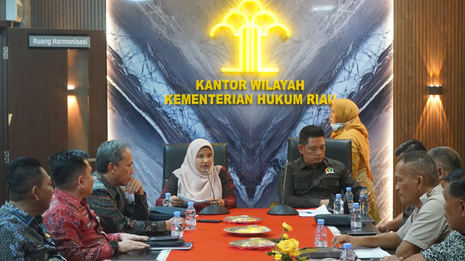 Kanwil Kemenkum Riau Fasilitasi Ranperda Jaminan Sosial Ketenagakerjaan Bengkalis