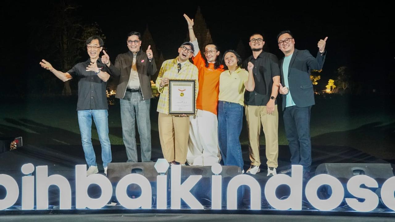 Pecahkan Rekor MURI, Dave Hendrik dan Iwet 11 Jam Live TikTok Tanpa Putus Bareng Indosat