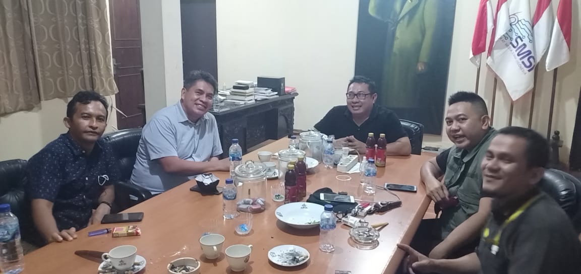 Berkunjung ke Kantor SMSI, Sandi Nayoan: Kepres Pengurus Dewan Pers Dapat Digugat ke PTUN