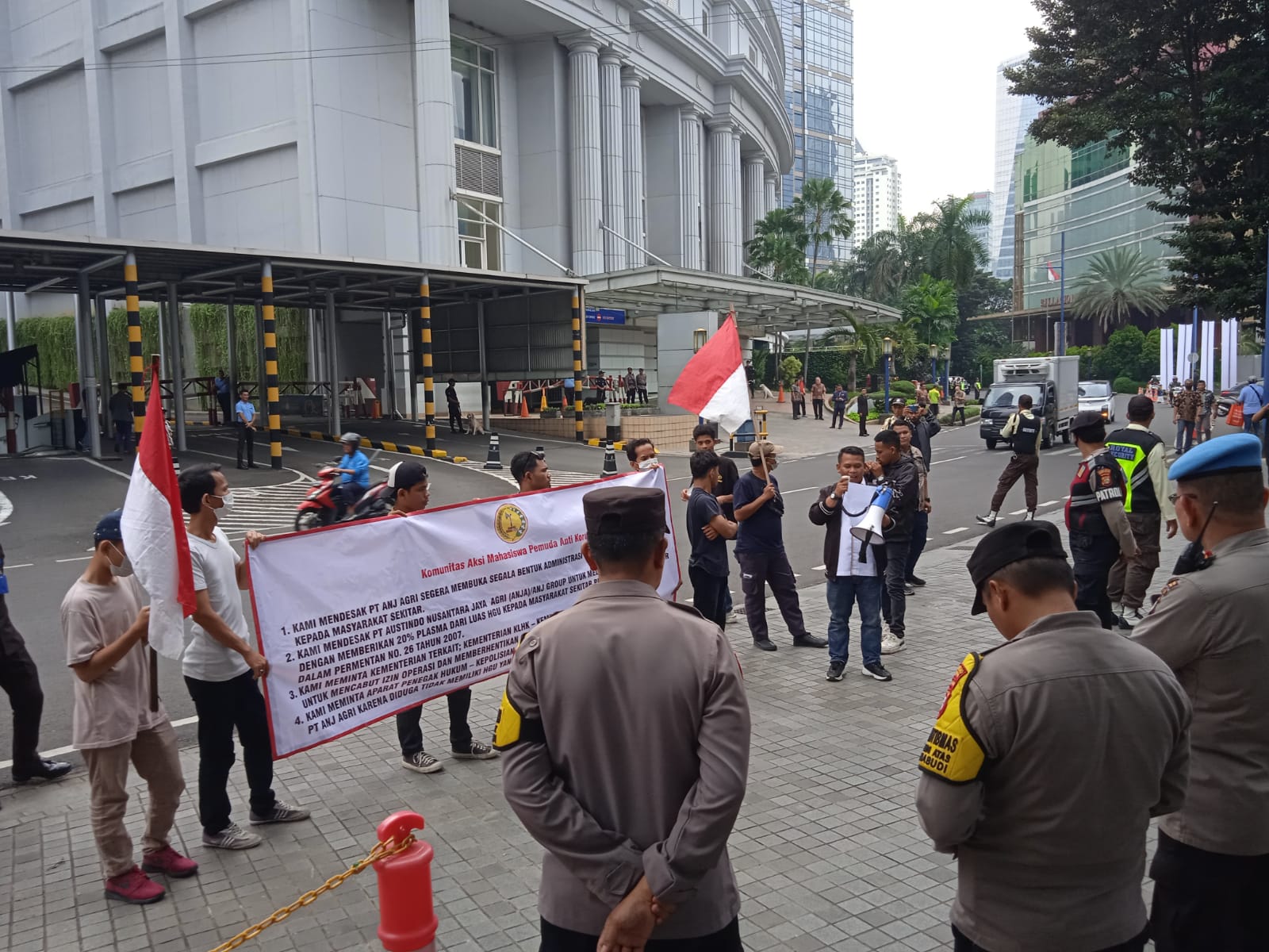KAMPAK Merah Putih Minta Keluarkan Plasma Untuk Masyarakat