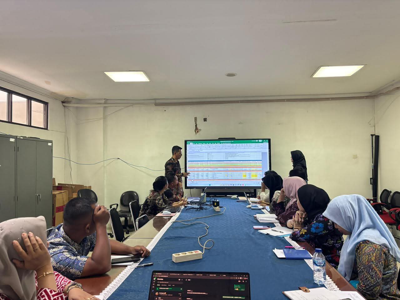 Rapat Pembahasan MR dan Revisi POK, Kanwil Kemenkum Riau Perkuat Akuntabilitas Anggaran AHU