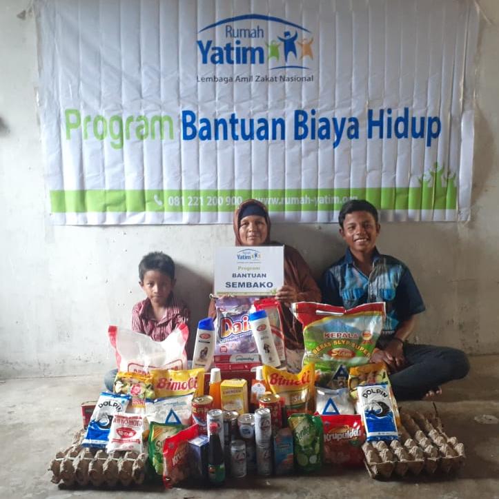 Rumah Yatim Riau Salurkan Bantuan Biaya Hidup ke Janda Tiga Anak