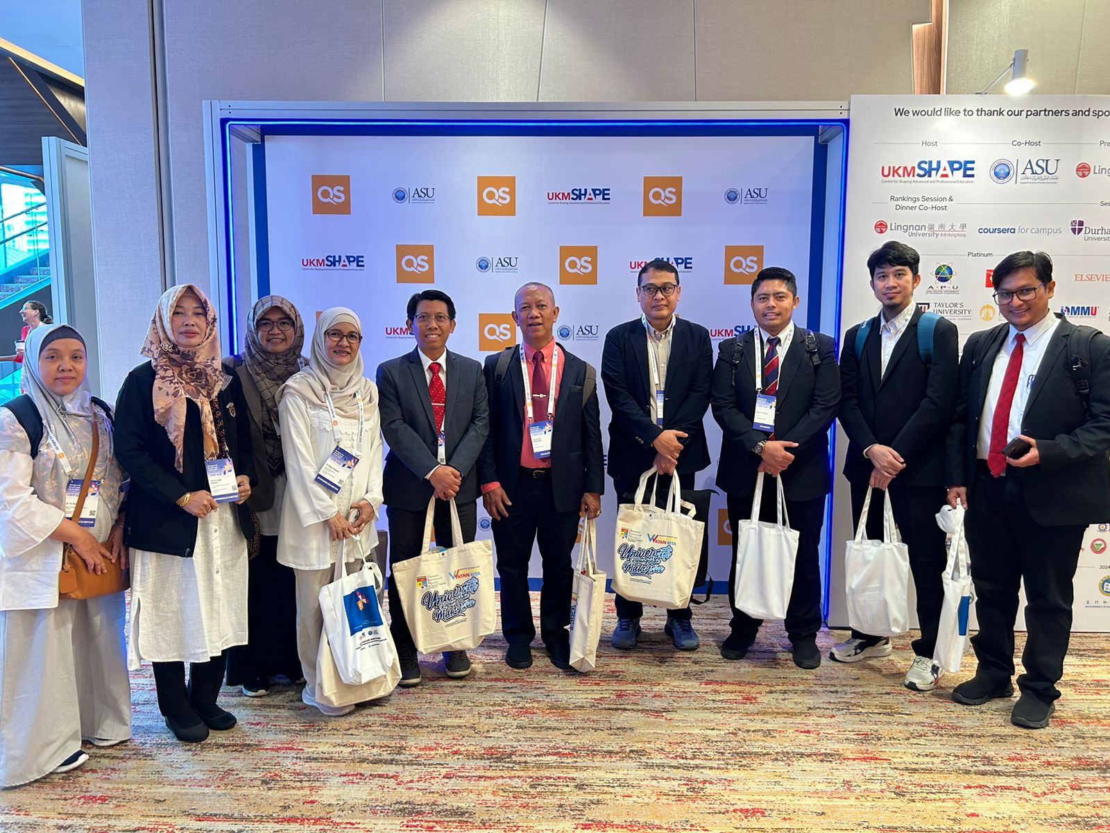 Prof Syafrinaldi Pimpin Delegasi UIR Hadiri Program Internasional QS Higher Education Summit