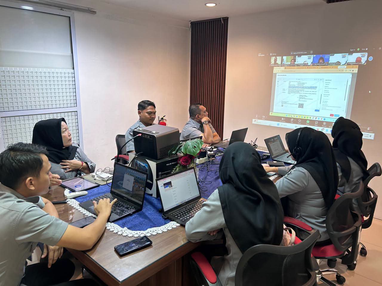 Kanwil Kemenkum Riau Ikuti Rekonsiliasi Pemutakhiran Data Pegawai Triwulan II Secara Virtual